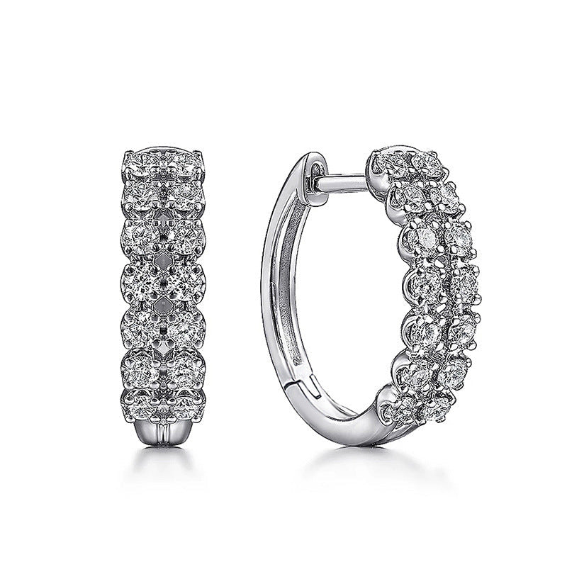 Charming Earring for Any Occasion