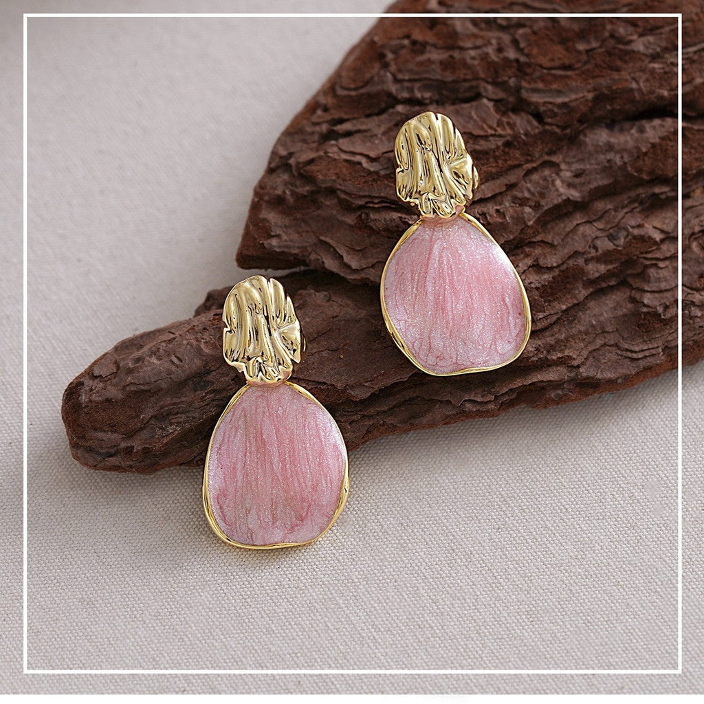 Classic Earring with Timeless Appeal