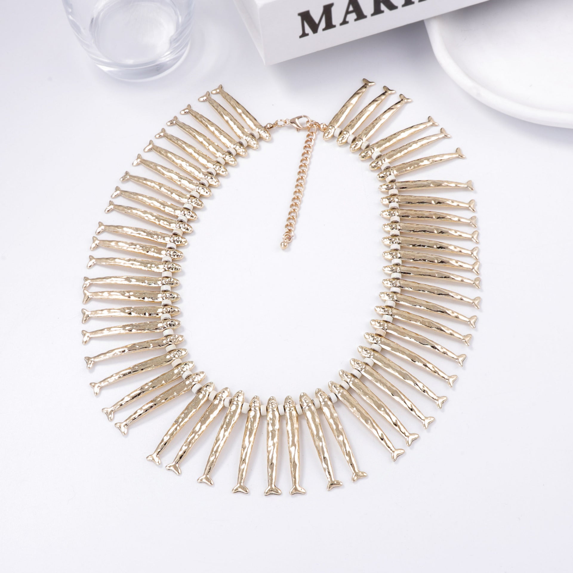 Classic Gold Necklace with Timeless Appeal