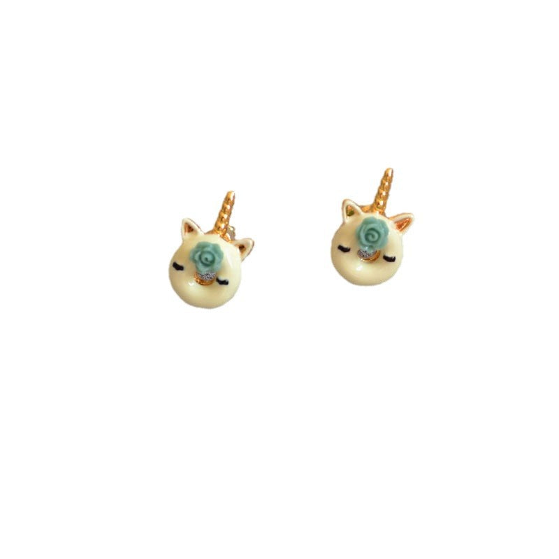 Beautiful Gold Earring with Unique Style