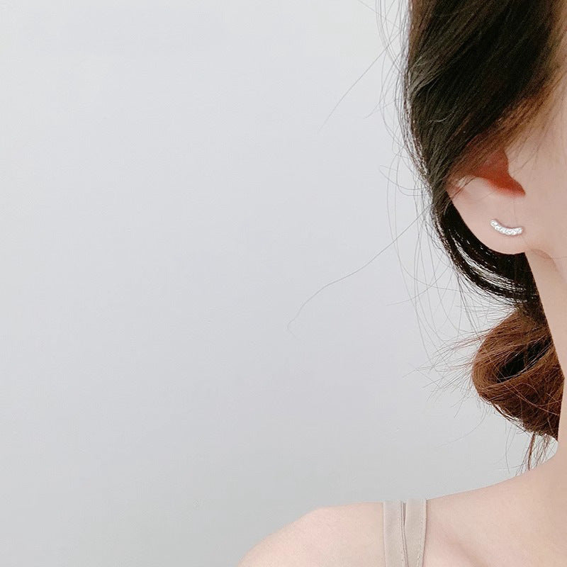 Charming Earring for Any Occasion