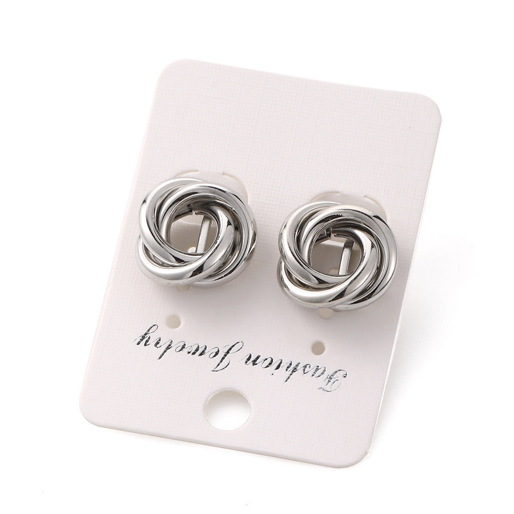 Charming Earring for Any Occasion
