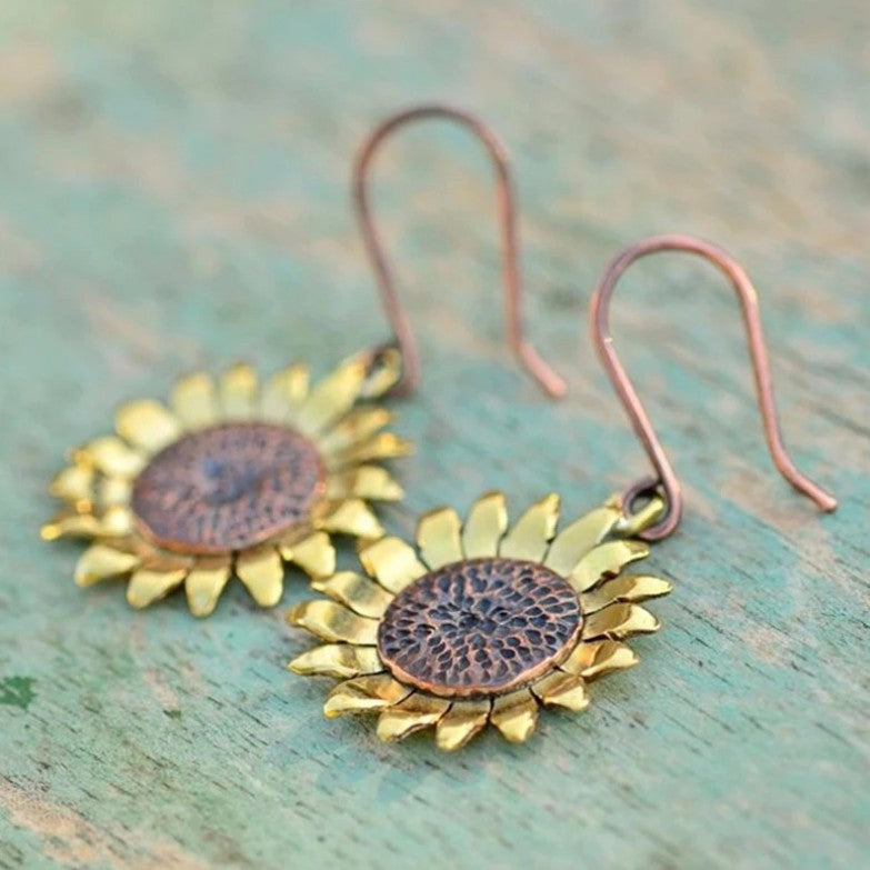 Stunning Earring for Daily Wear