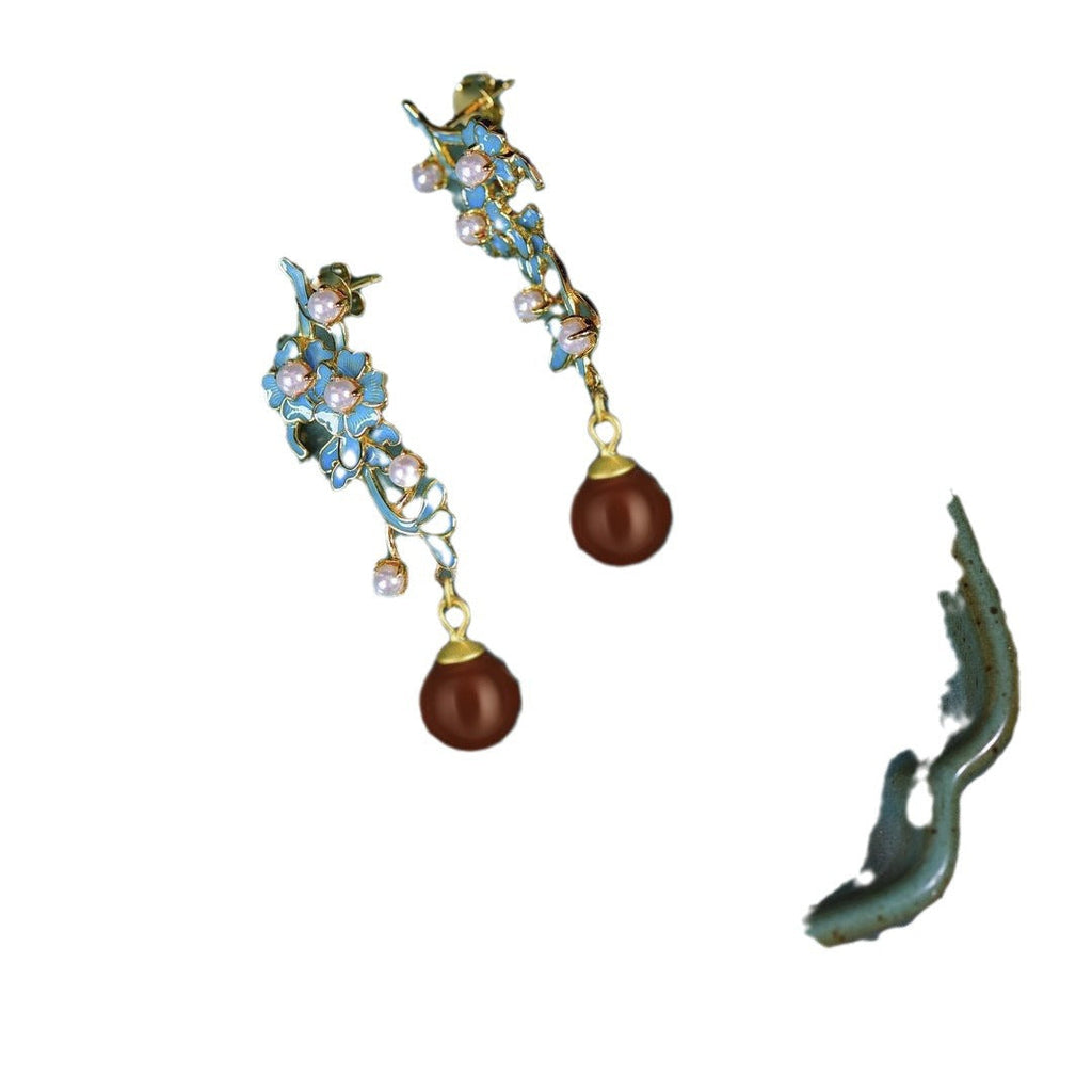 Charming Earring for Any Occasion