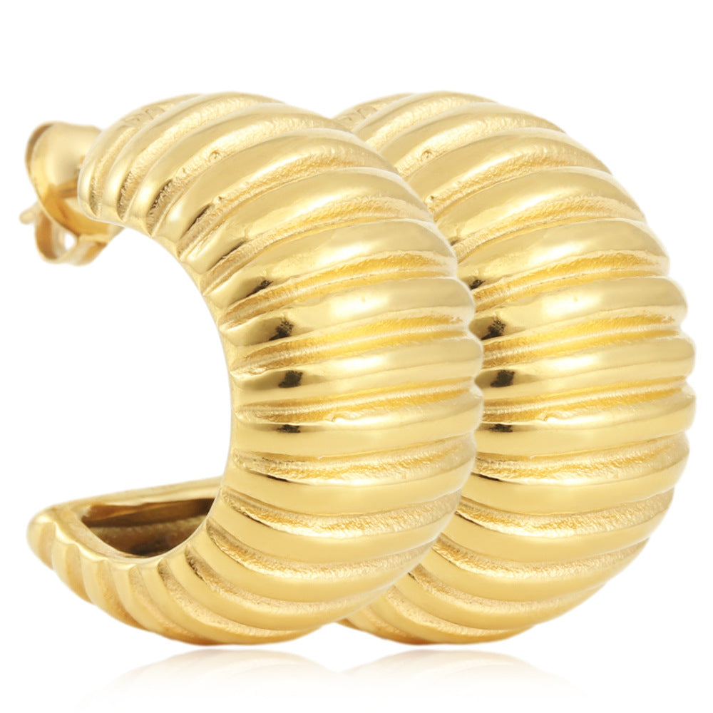 Elegant Gold Earring for Every Occasion