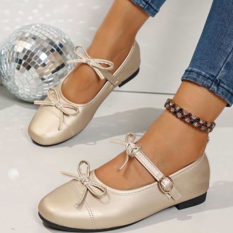 Graceful Orthopedic Shoes for Modern Look
