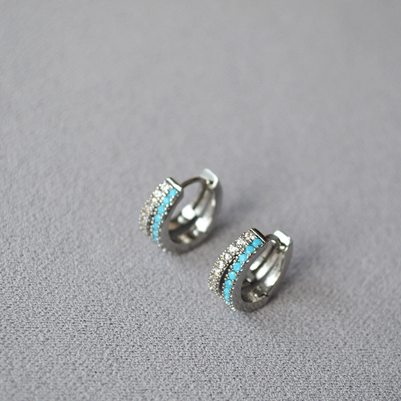 Romantic Gold Earring for Special Moments