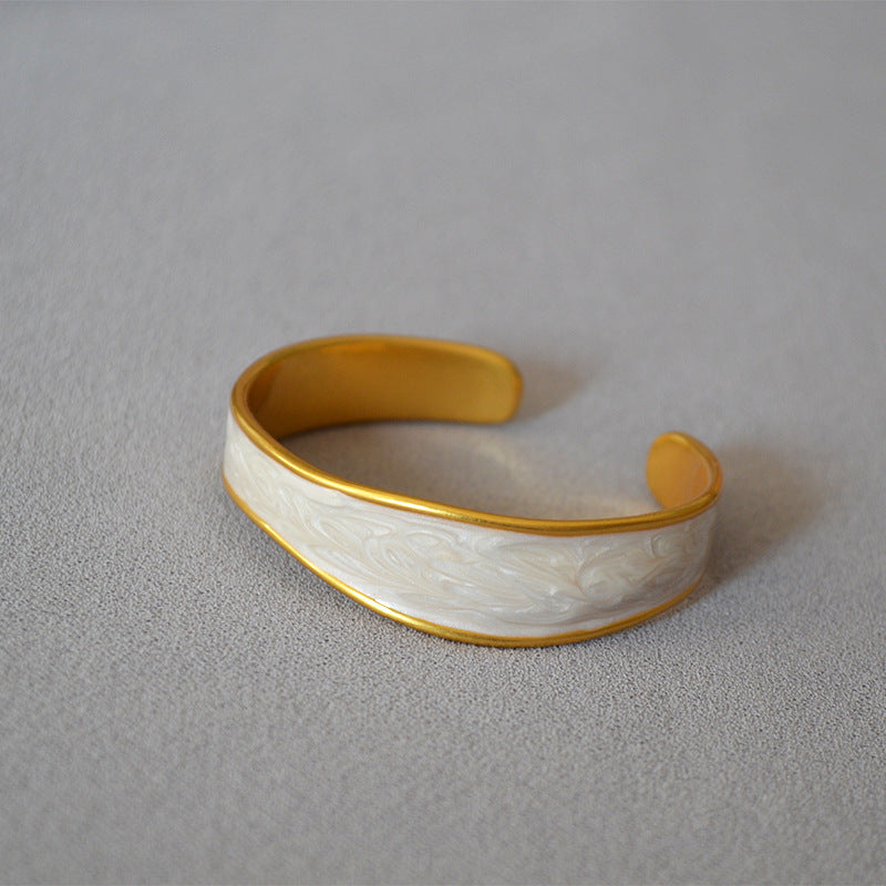 Elegant Gold Bracelet for Every Occasion