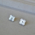 Romantic Gold Earring for Special Moments