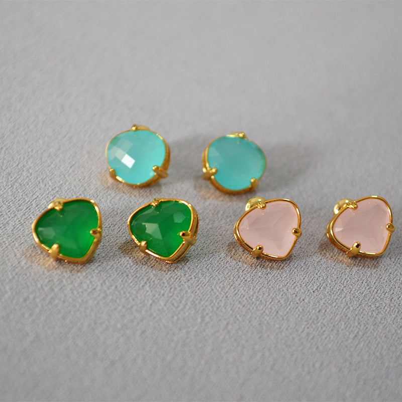 Romantic Gold Earring for Special Moments