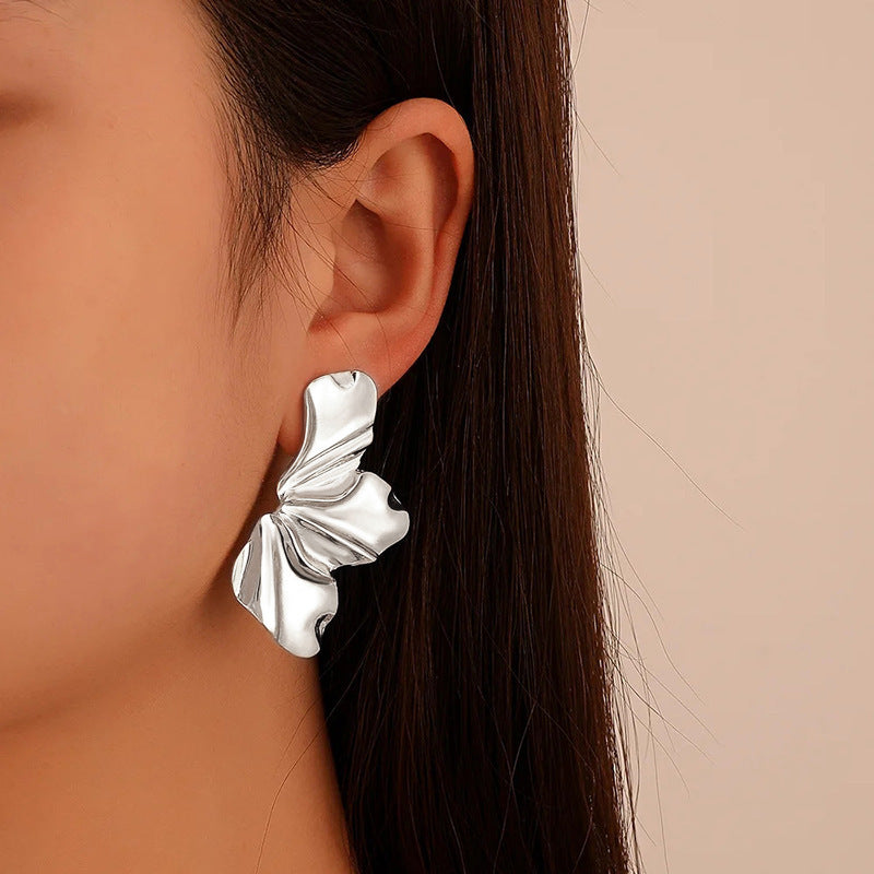 Classic Earring with Timeless Appeal