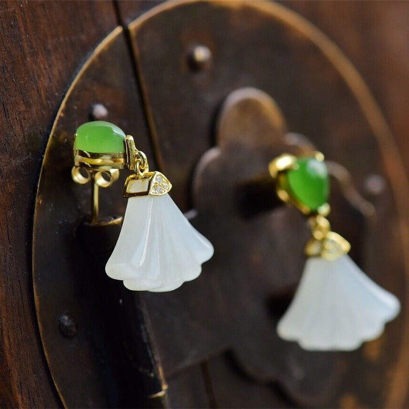Elegant Silver Earring for Every Occasion