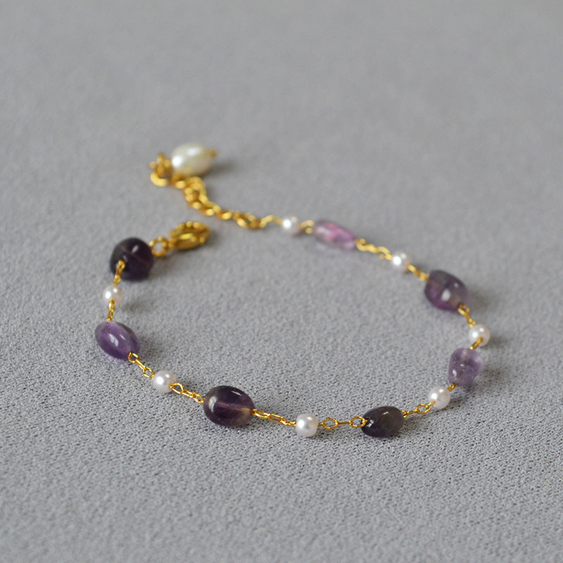 Classic Pearl Necklace with Timeless Appeal