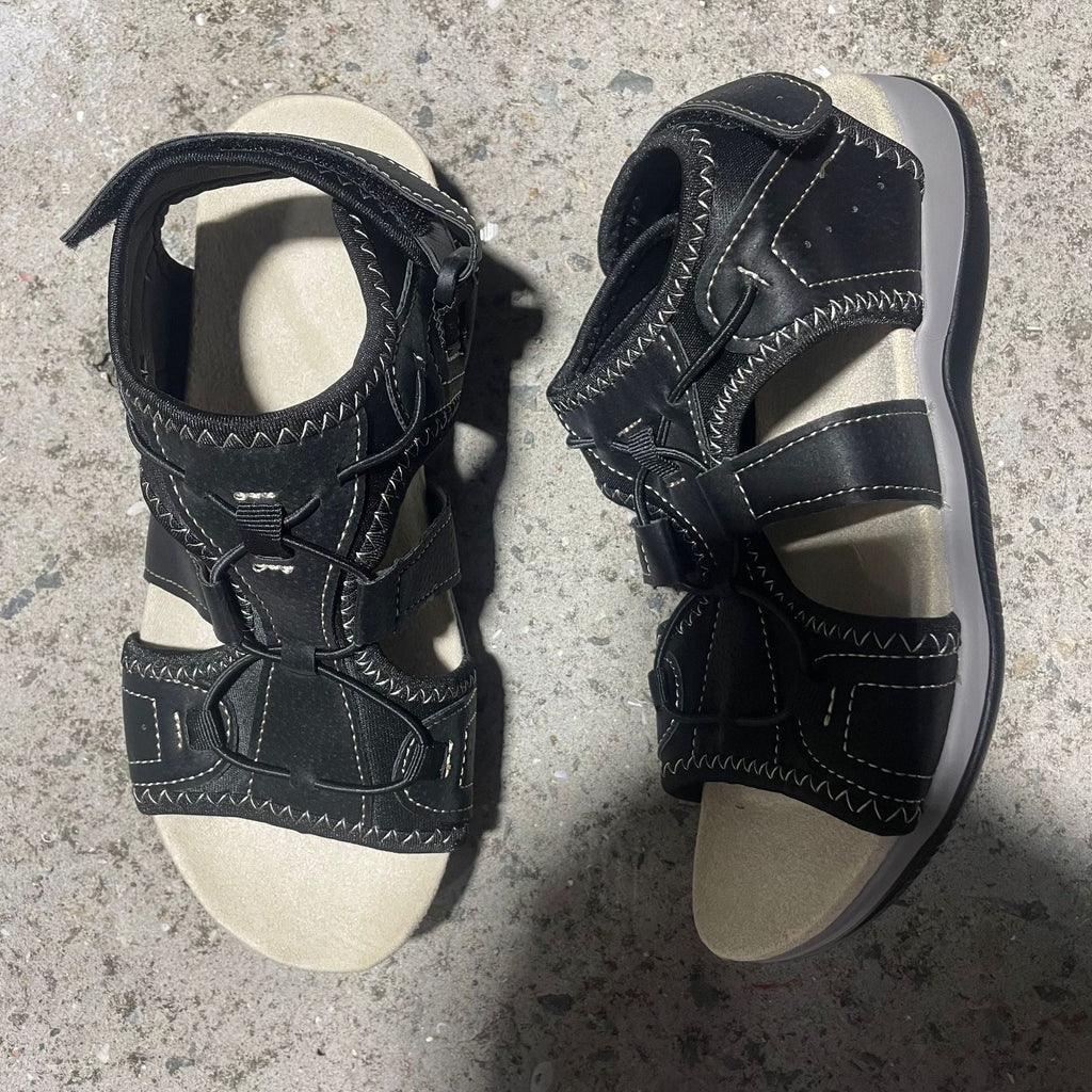 Graceful Orthopedic Sandals for Modern Look