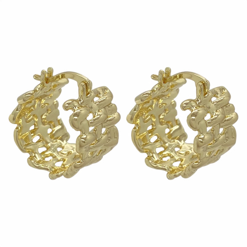 Classic Earring with Timeless Appeal