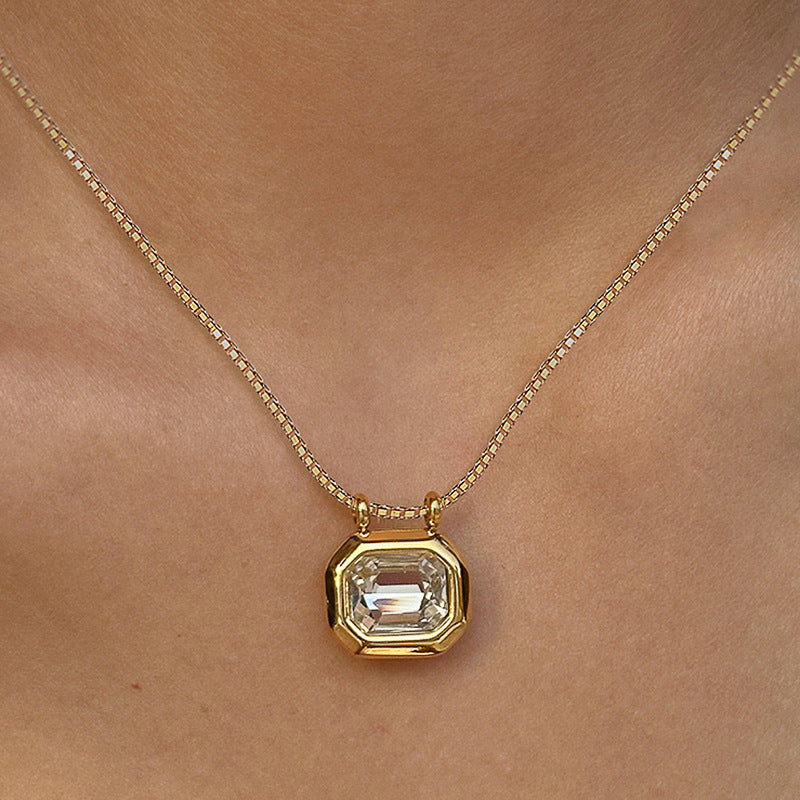 Stunning Necklace for Daily Wear