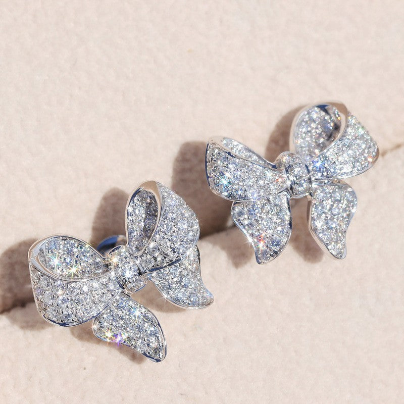 Charming Earring for Any Occasion