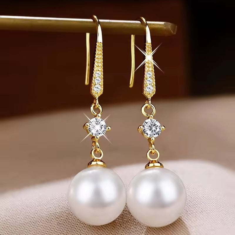 Stunning Pearl Earring for Daily Wear