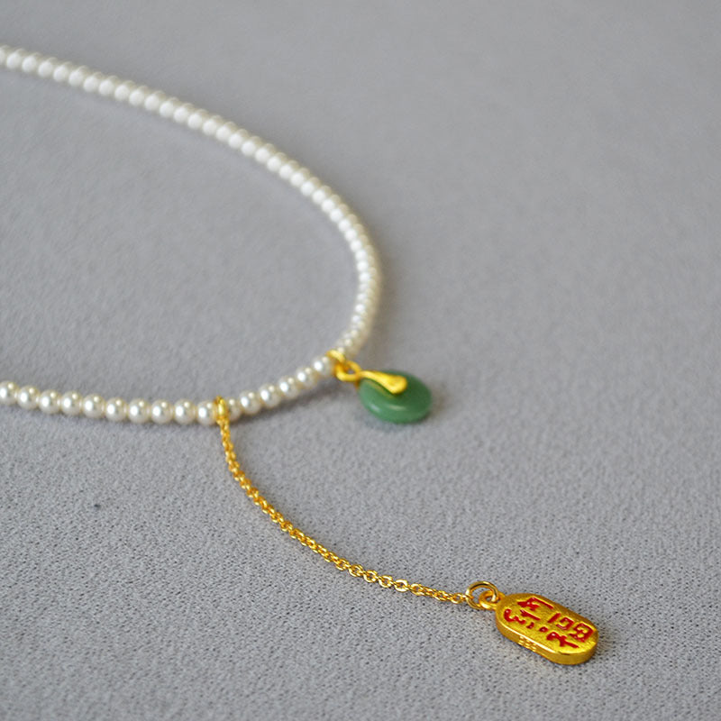 Classic Gold Necklace with Timeless Appeal