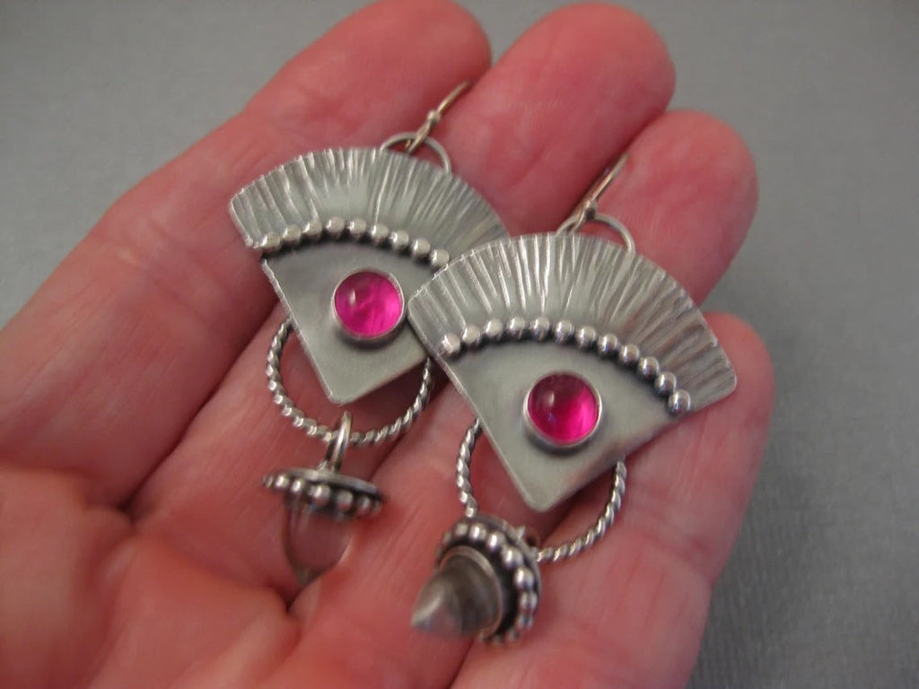 Charming Earring for Any Occasion