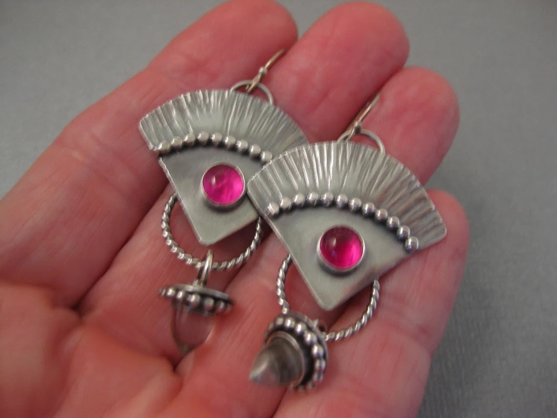 Charming Earring for Any Occasion