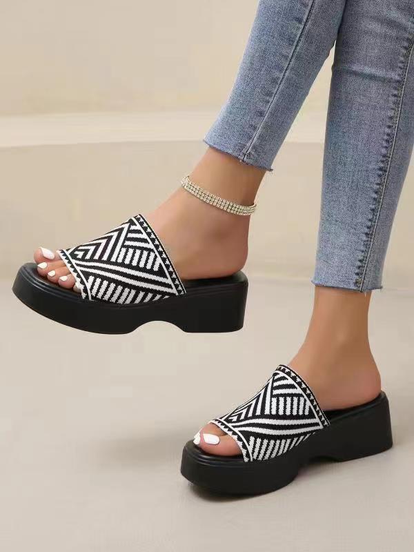 Chic Orthopedic Sandals with Unique Design
