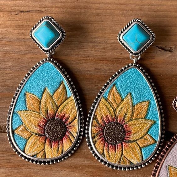 Classic Silver Earring with Timeless Appeal