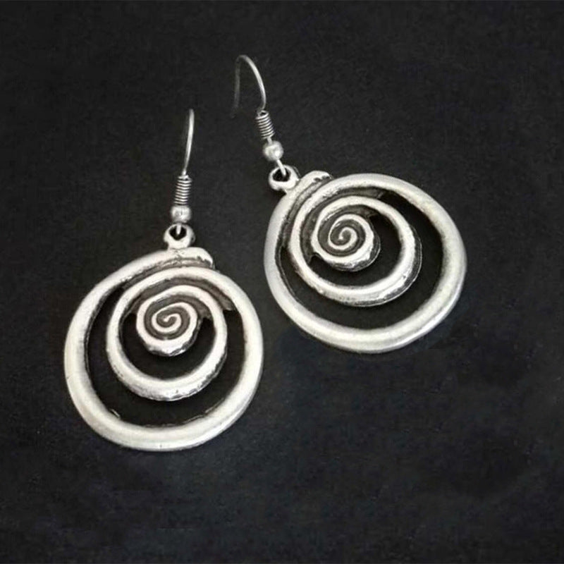 Charming Earring for Any Occasion