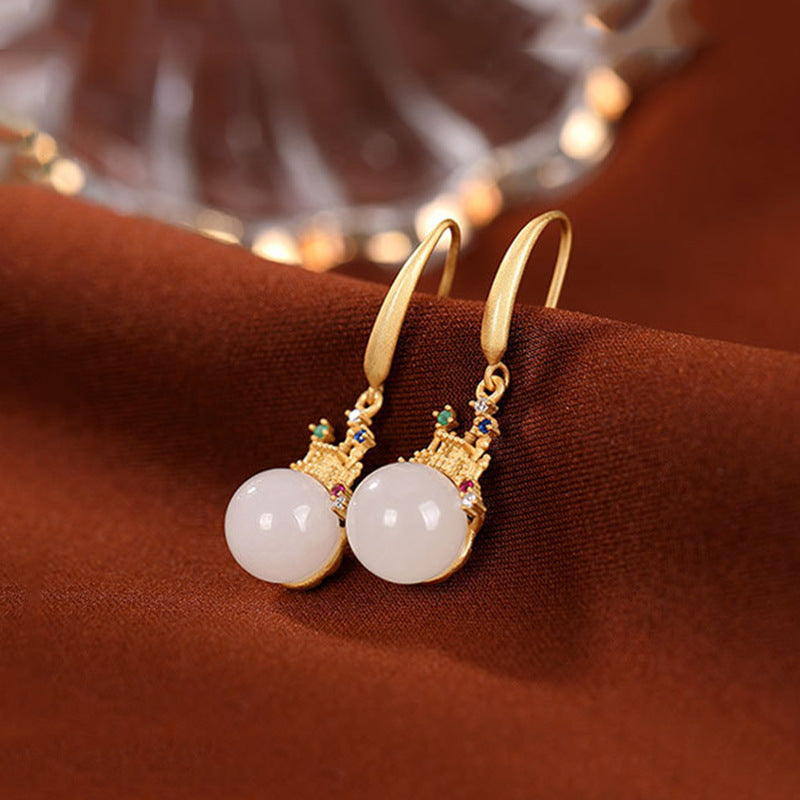 Beautiful Gold Earring with Unique Style