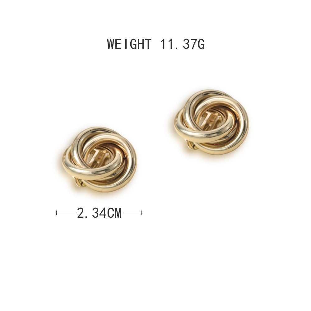 Charming Earring for Any Occasion