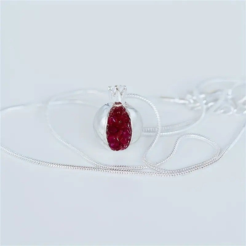 Classic Necklace with Timeless Appeal
