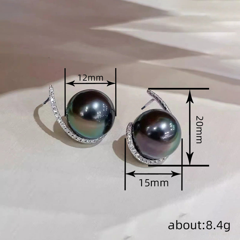 Stunning Pearl Earring for Daily Wear