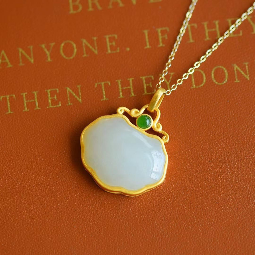 Romantic Necklace for Special Moments