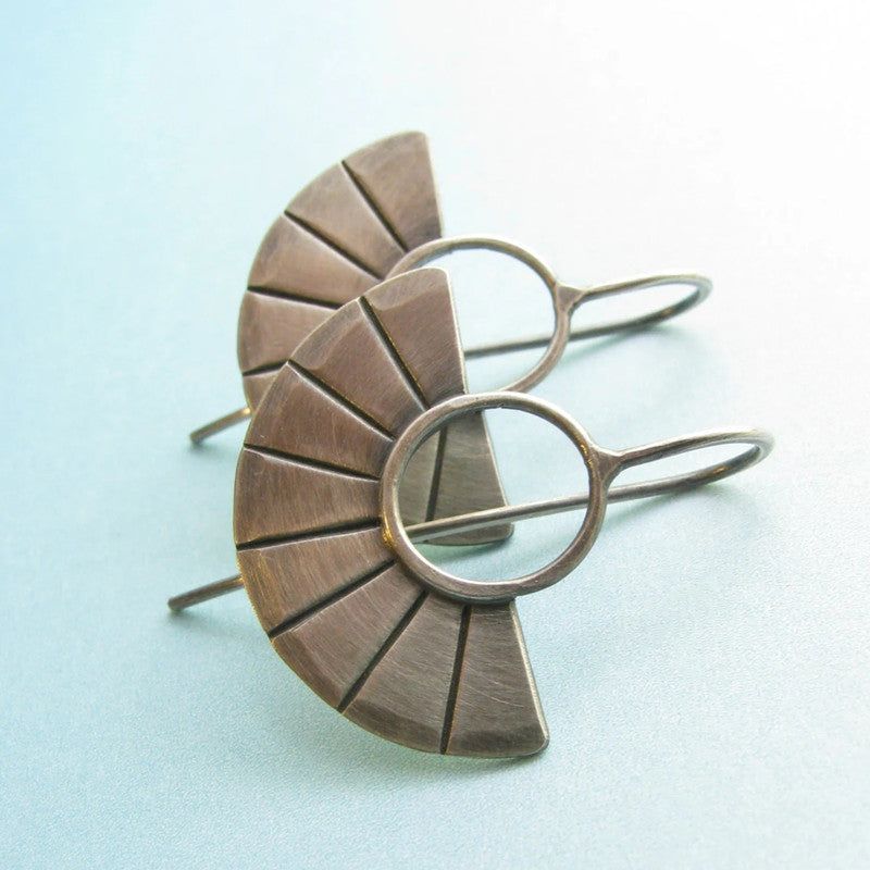 Charming Silver Earring for Any Occasion