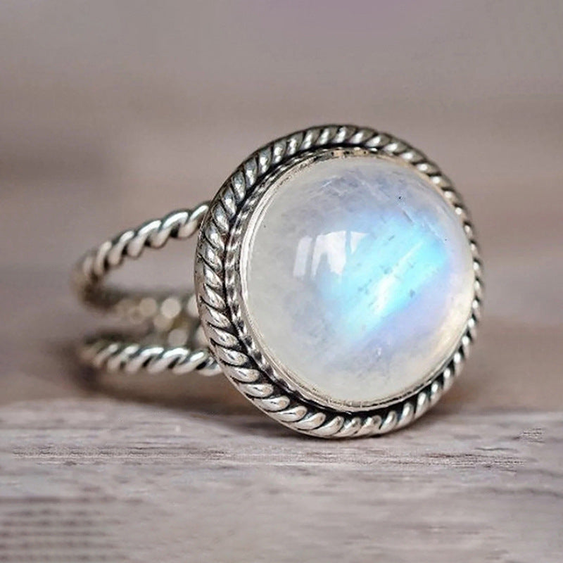 Classic Silver Ring with Timeless Appeal