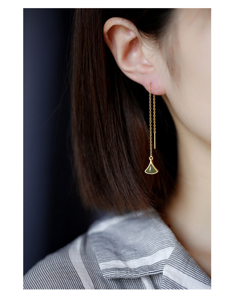 Charming Silver Earring for Any Occasion