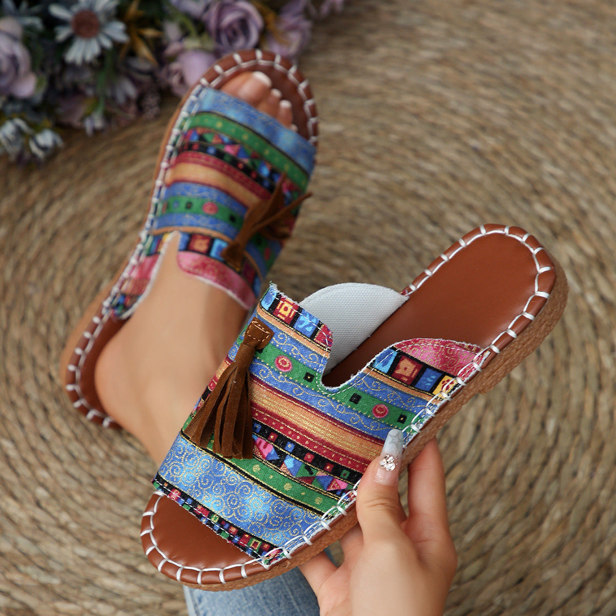 Chic Orthopedic Sandals with Unique Design