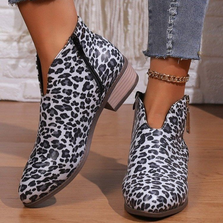 Chic Orthopedic Boots with Unique Design