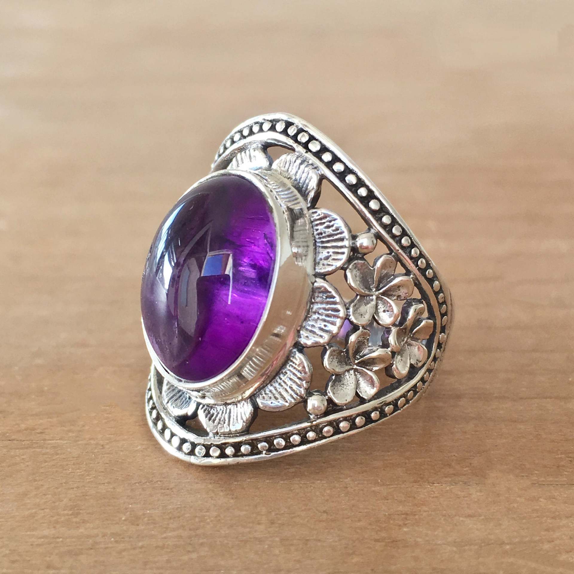 Charming Silver Ring for Any Occasion