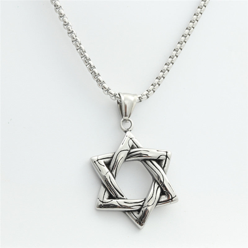 Charming Pendant for Any Occasion