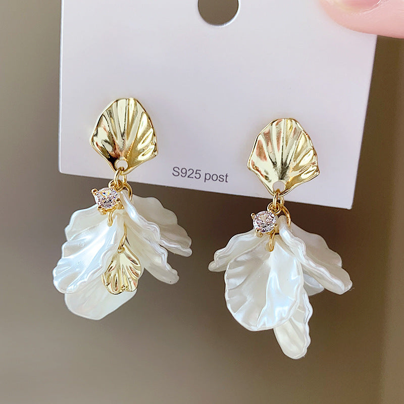 Elegant Earring for Every Occasion