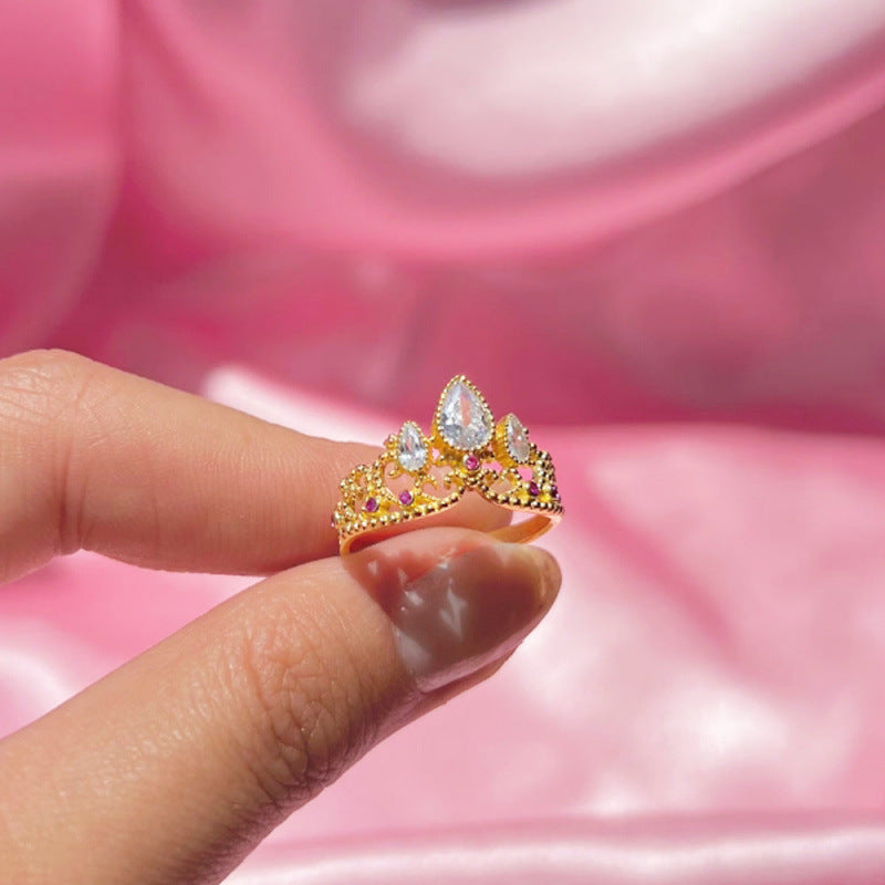Charming Piece for Any Occasion