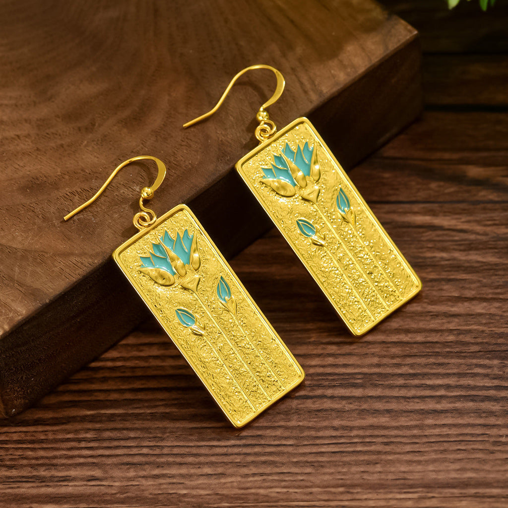 Romantic Earring for Special Moments
