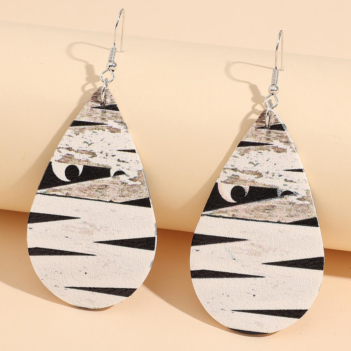 Classic Earring with Timeless Appeal
