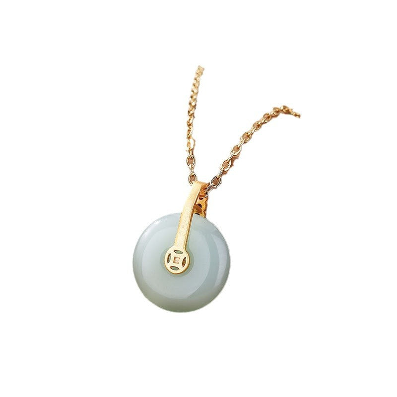 Classic Silver Necklace with Timeless Appeal