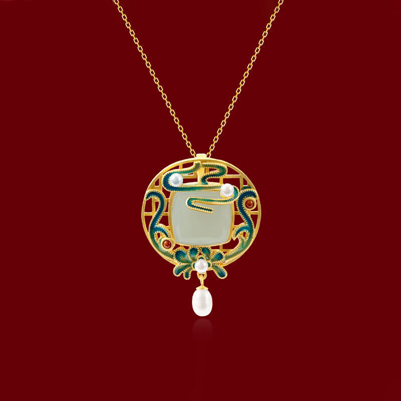 Beautiful Silver Necklace with Unique Style
