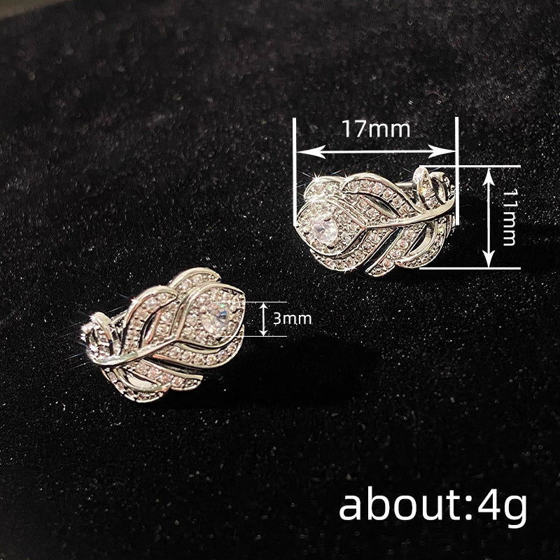 Romantic Earring for Special Moments