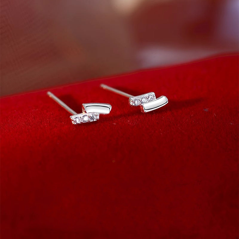 Classic Earring with Timeless Appeal