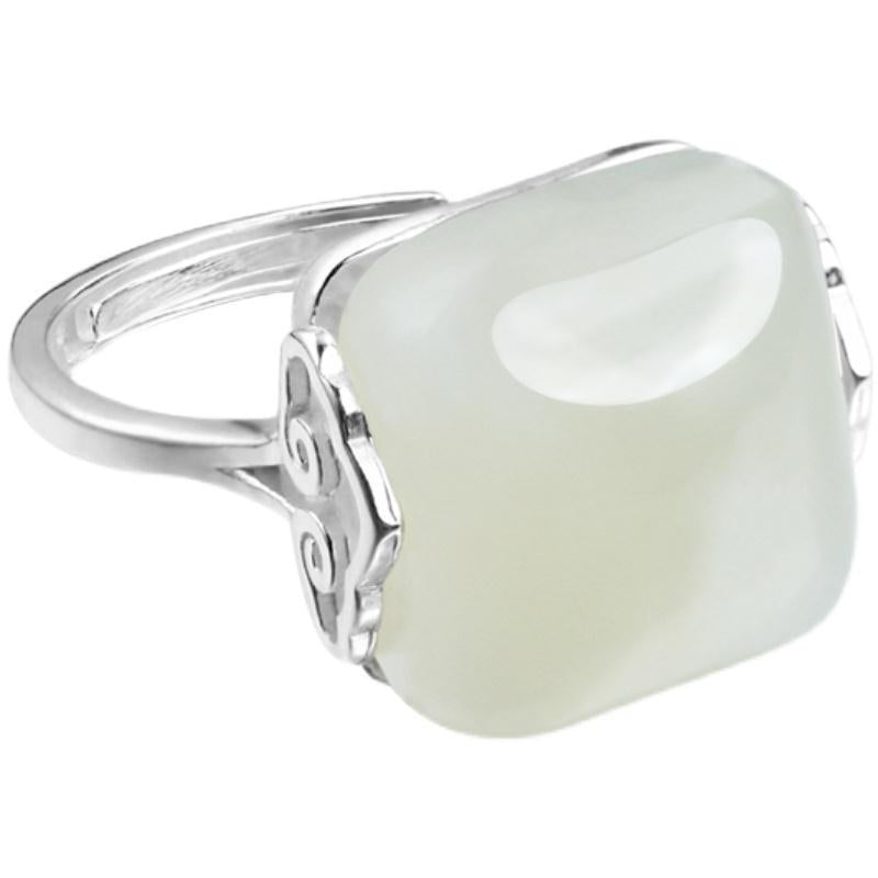 Charming Gold Ring for Any Occasion