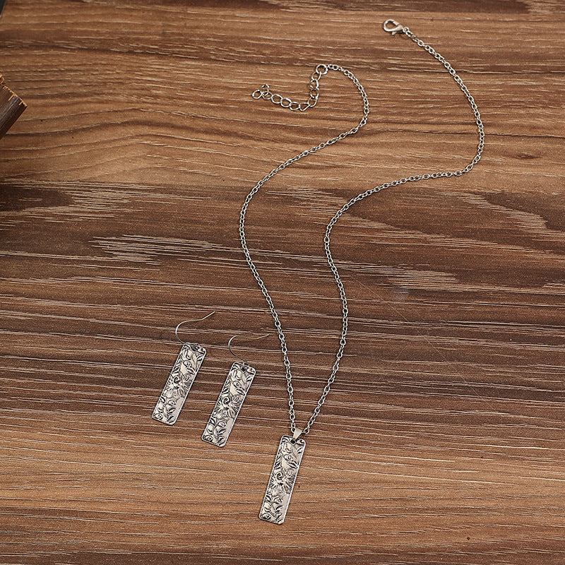 Stunning Necklace for Daily Wear